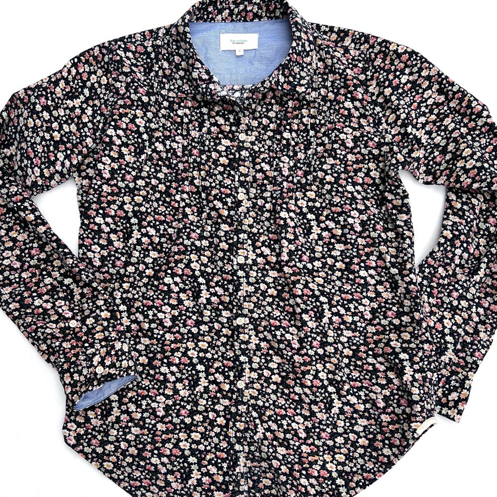 Trovata Birds of Paradis Pintuck Pleated Floral Corduroy Long Sleeve Blouse